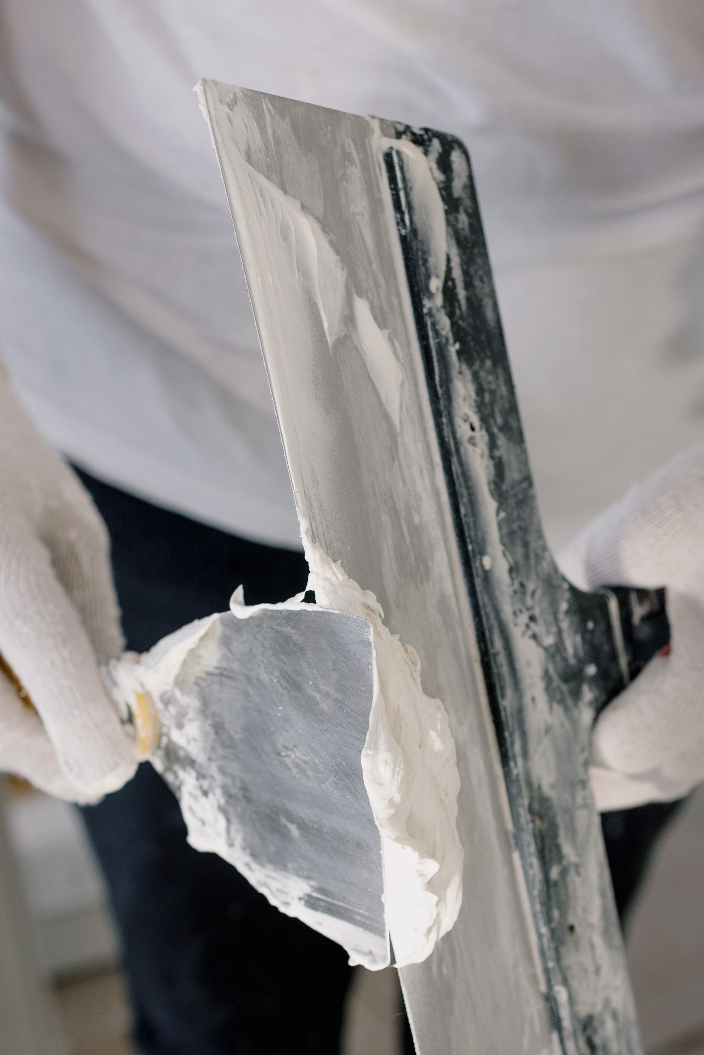 How Much Does Plastering Cost in Southport?